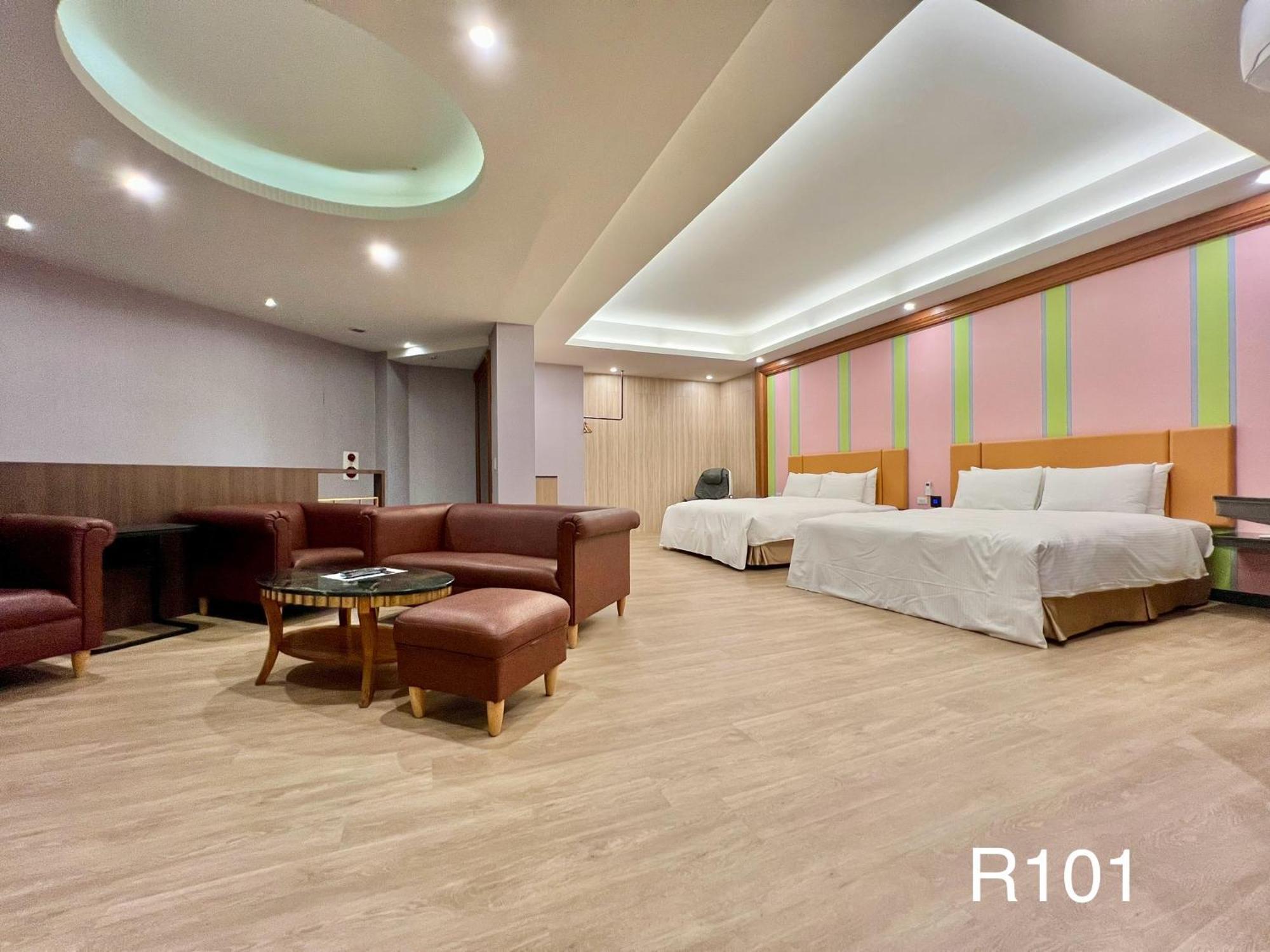 Cigar Motel Tainan Exterior foto